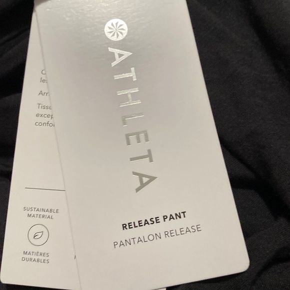 Athleta Release Pant NWT or NWOT Black Medium Wide Leg - Picture 4 of 10
